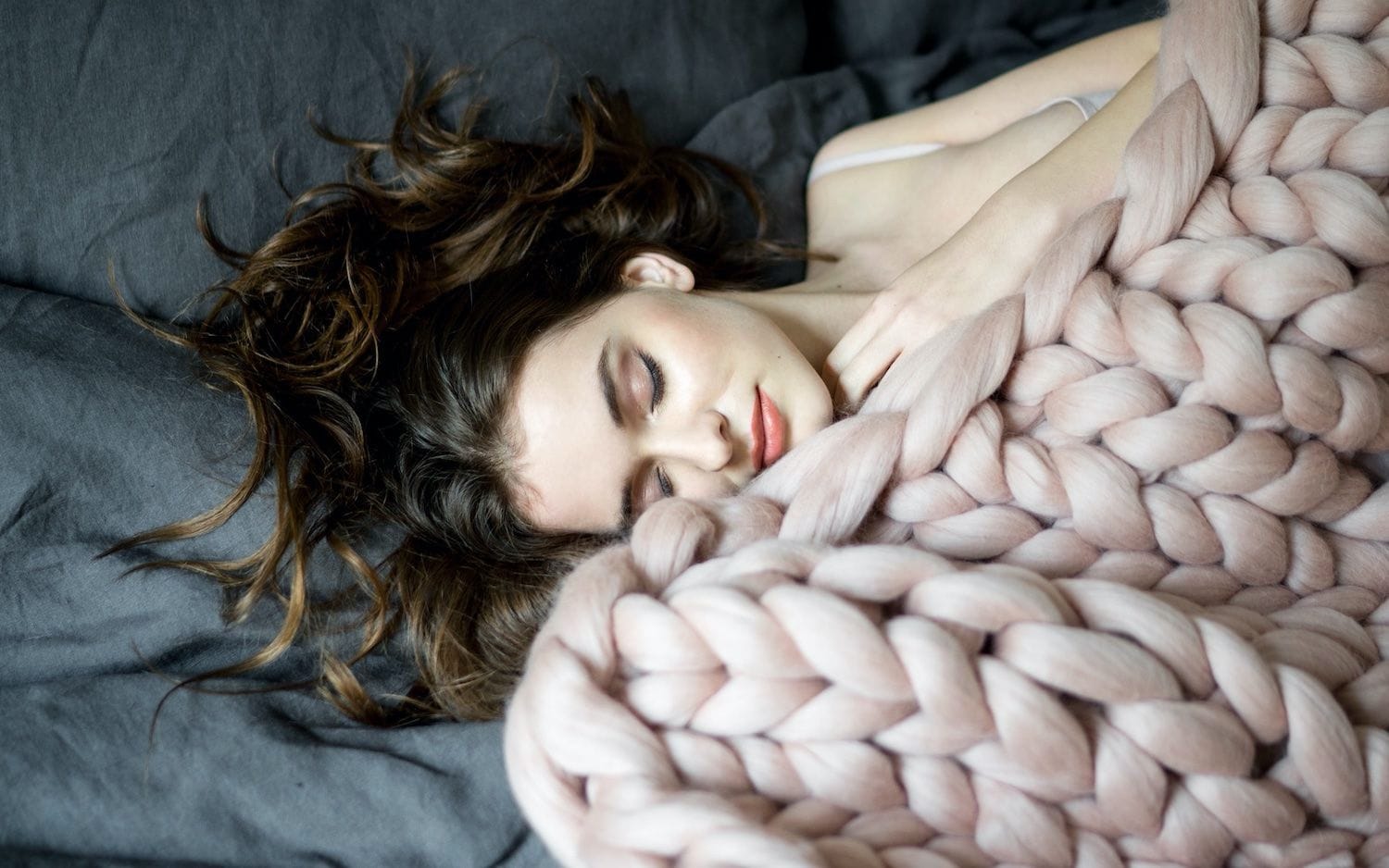 chunky knit blanket queen pink