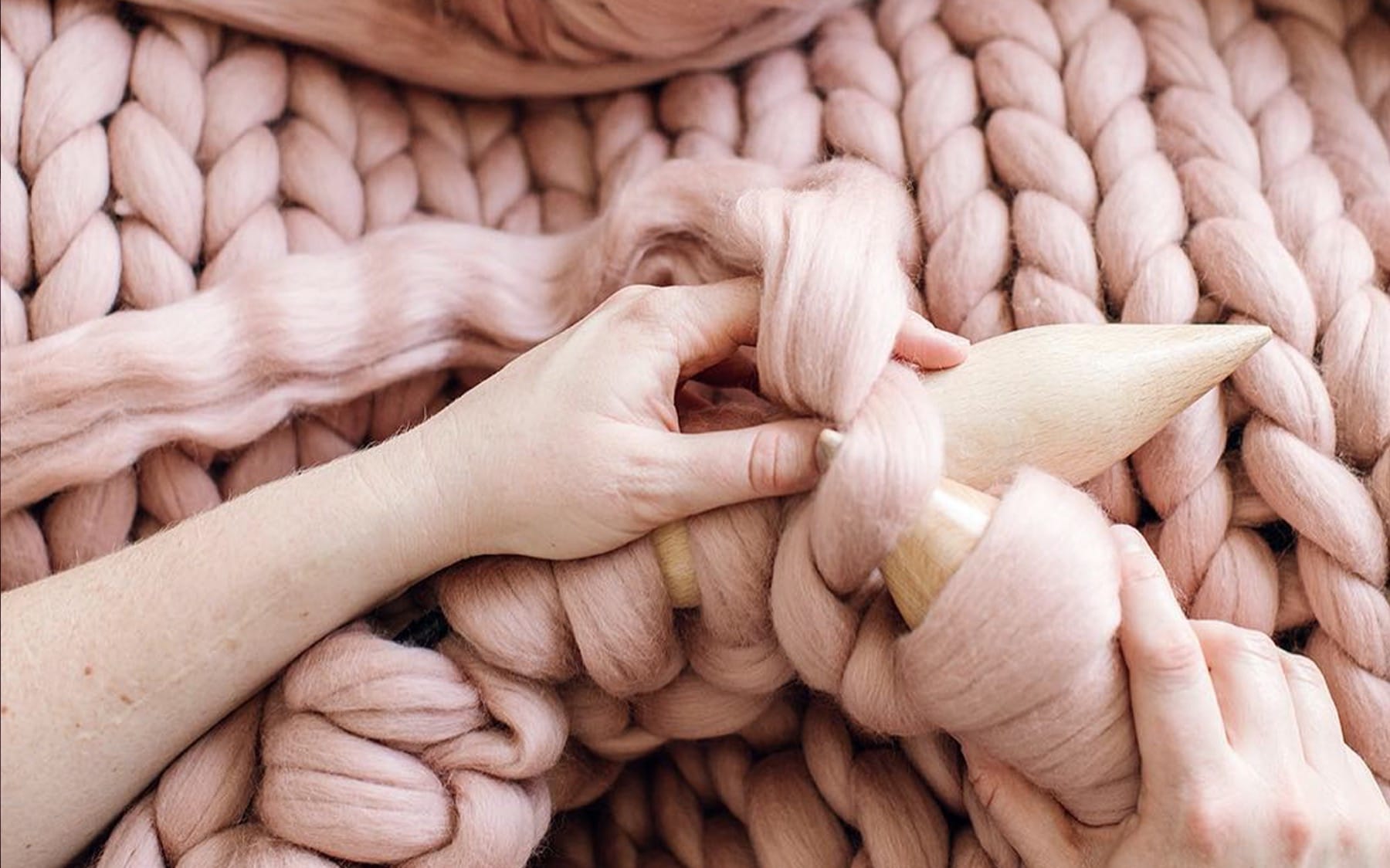 knitting chunky blanket pink blush